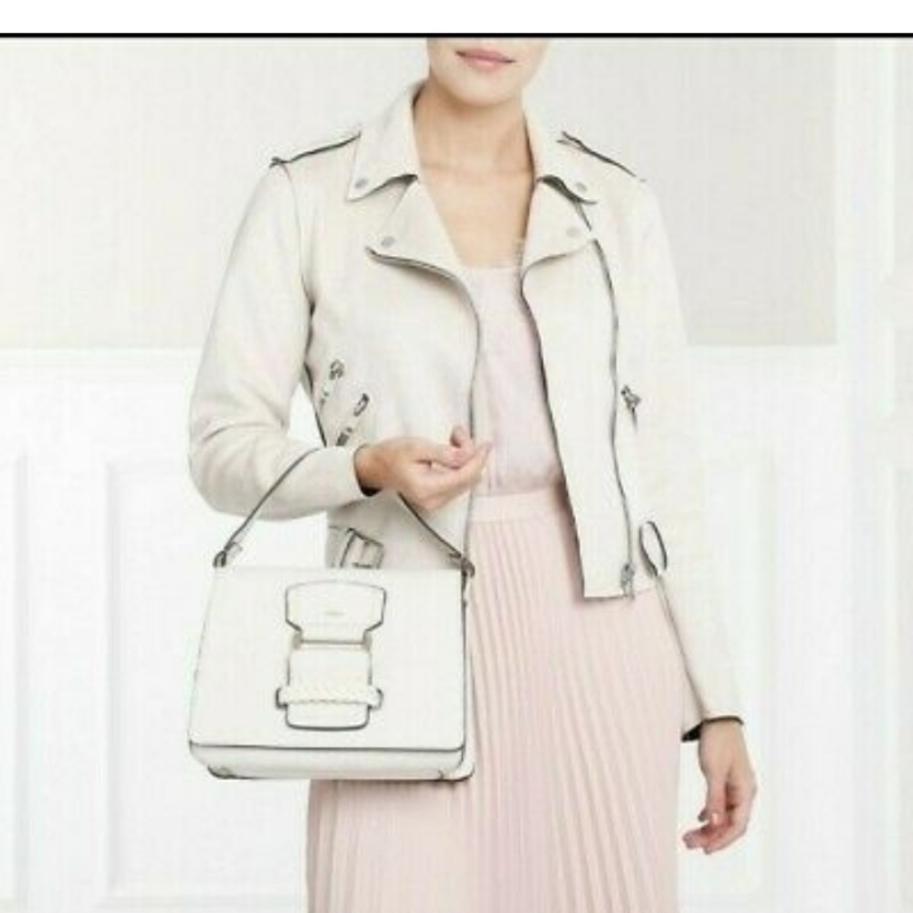 Furla white Rialto leather crossbody. Super nice - Picture 10 of 11